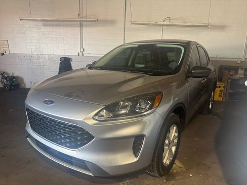 Used 2022 Ford Escape SE AWD/4WD image 1