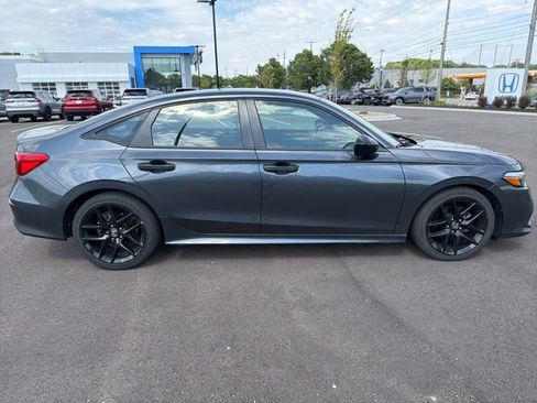 Used 2023 Honda Civic Sport image 3