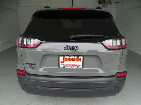 Certified 2023 Jeep Cherokee Altitude Lux w/ Lux Elite Package AWD/4WD image 22