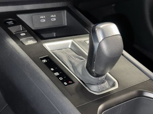 New 2026 Nissan Kicks S image 25