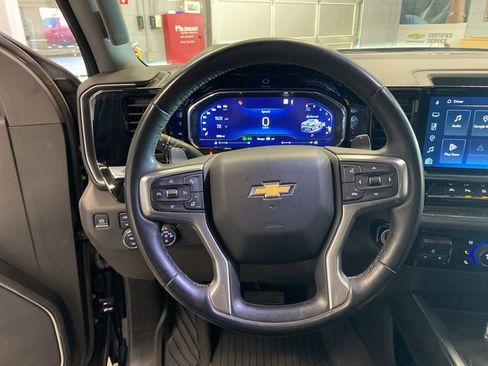 Used 2023 Chevrolet Silverado 1500 LTZ image 19