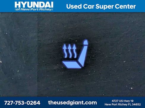 Used 2025 Hyundai Santa Fe SEL FWD image 28