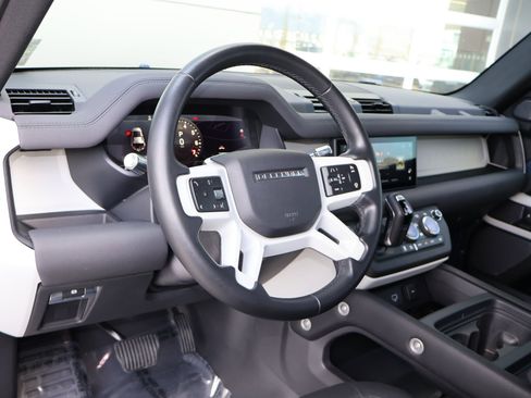Certified 2022 Land Rover Defender 110 X-Dynamic SE AWD/4WD image 14