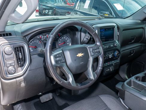 Used 2021 Chevrolet Silverado 1500 LT RWD image 14