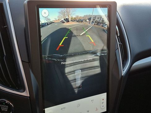 Used 2024 Ford Edge SEL image 18