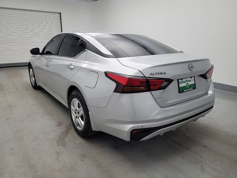 Used 2024 Nissan Altima 2.5 S FWD image 5