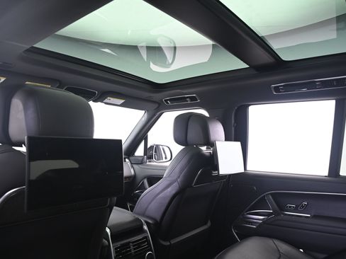 Used 2024 Land Rover Range Rover Autobiography AWD/4WD image 25