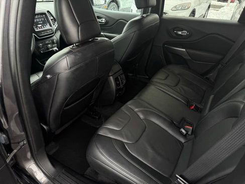 Certified 2021 Jeep Cherokee Latitude Lux w/ Comfort/Convenience Group image 23