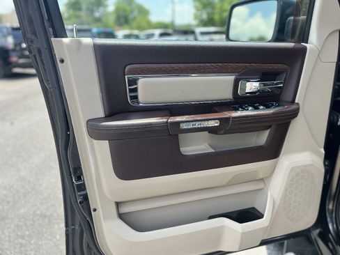 Used 2016 RAM 1500 Laramie w/ Convenience Group AWD/4WD image 9