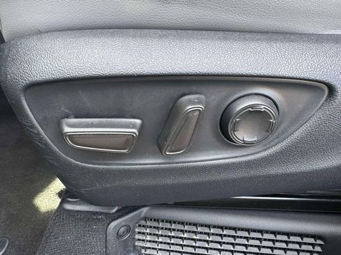 Used 2023 Toyota Sienna XLE image 14