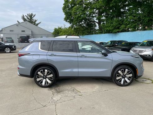 New 2026 Mitsubishi Outlander SE FWD image 4