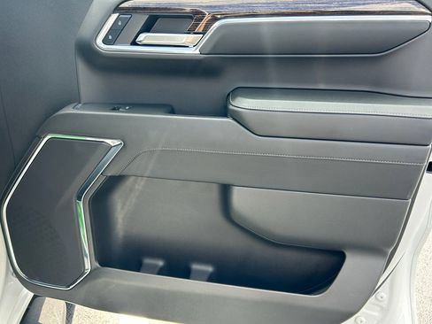 Used 2024 GMC Sierra 1500 Elevation w/ X31 Off-Road Package image 19