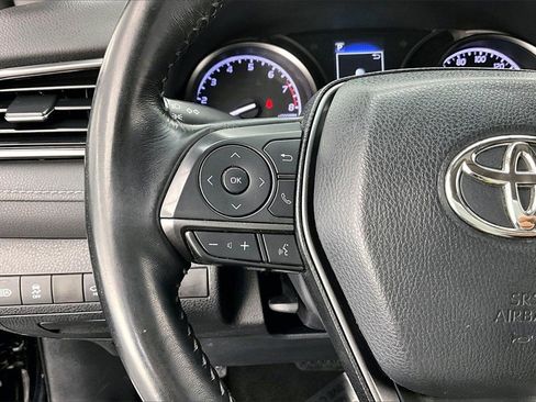Used 2021 Toyota Camry SE image 18