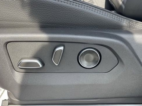 Used 2025 GMC Sierra 2500 Denali w/ Denali Reserve Package image 16