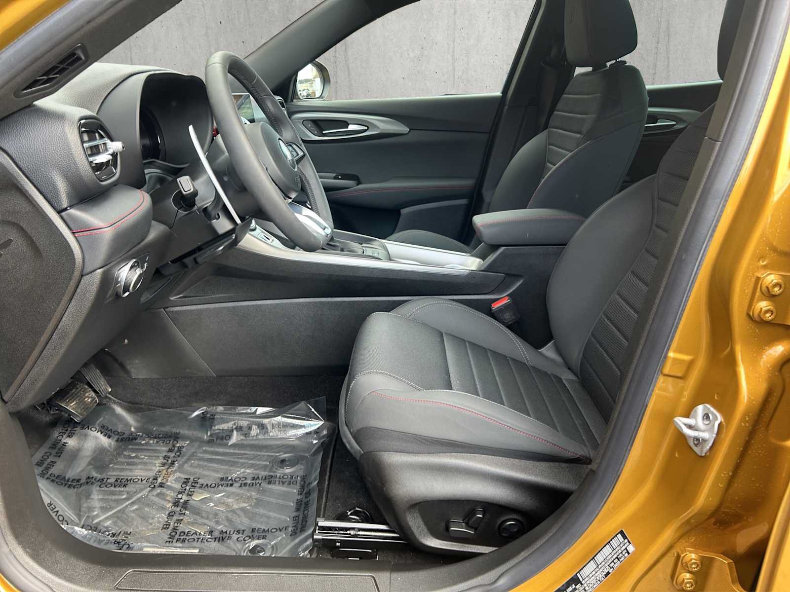 Used 2024 Dodge Hornet R/T w/ R/T Blacktop Package AWD/4WD image 11