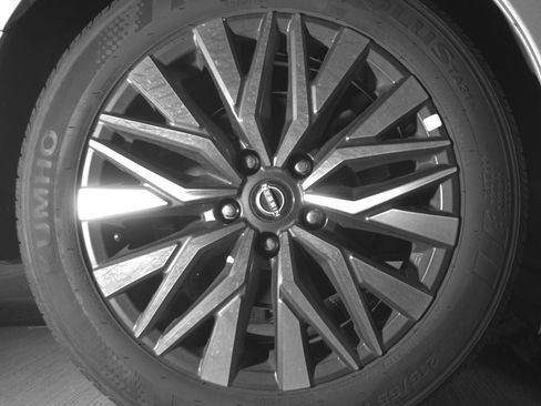 Used 2025 Nissan Altima 2.5 SV image 15