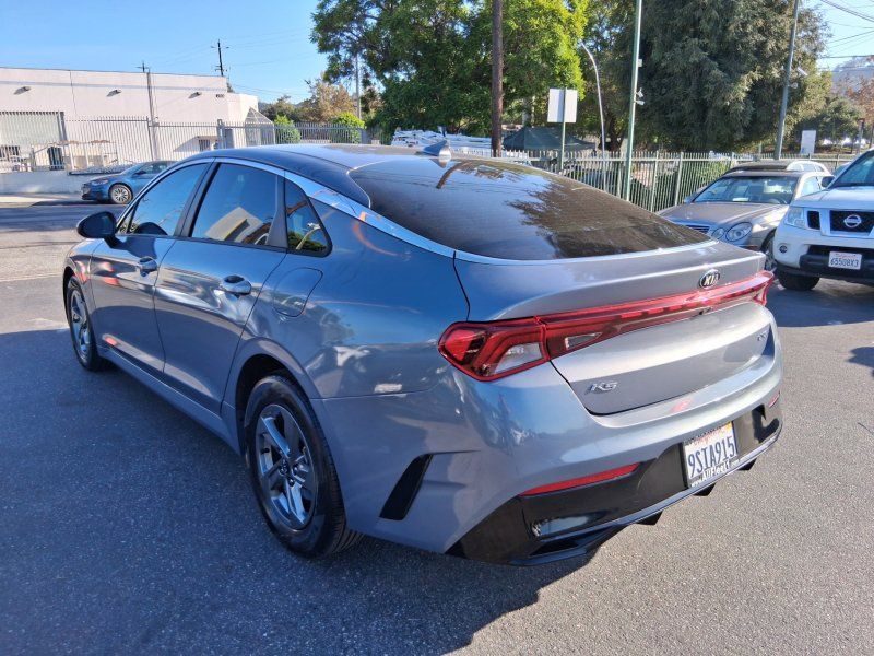 Used 2021 Kia K5 LXS FWD image 4