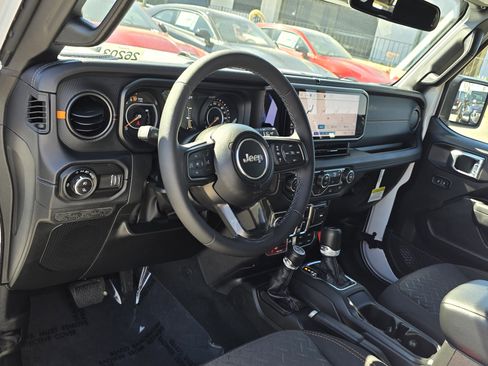 New 2026 Jeep Gladiator Mojave AWD/4WD image 10