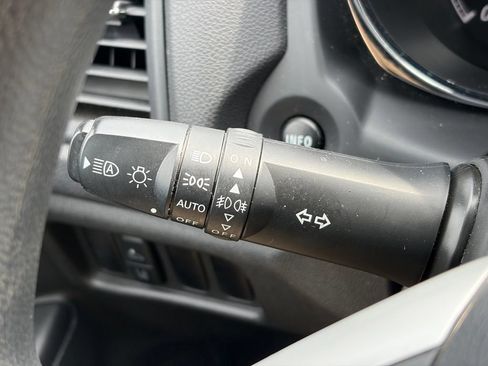 Used 2025 Mitsubishi Outlander Sport AWD image 22