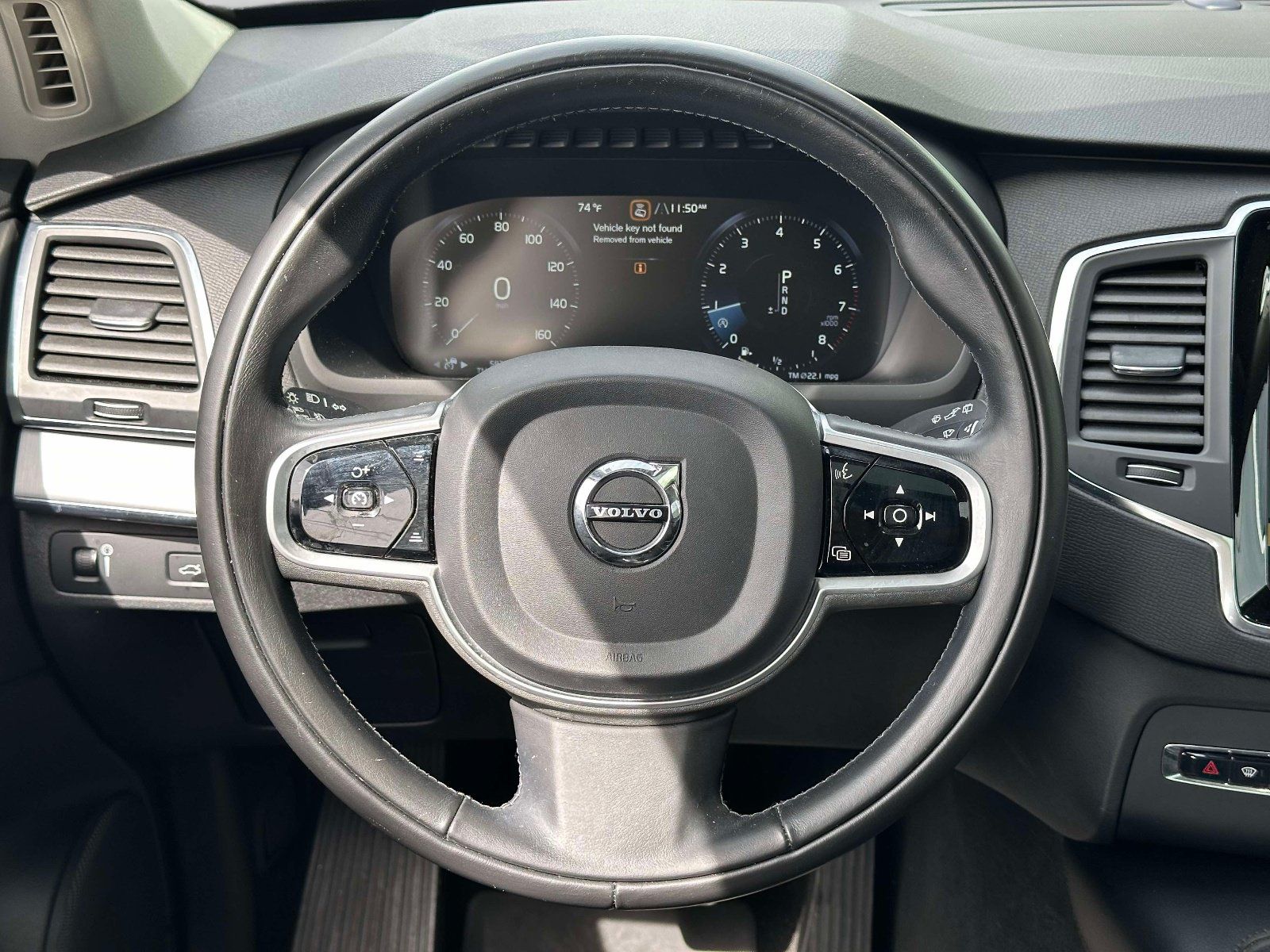 Used 2021 Volvo XC90 T5 Momentum w/ Climate Package AWD/4WD image 15