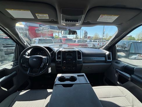 Used 2017 Ford F350 XLT w/ XLT Value Package AWD/4WD image 22