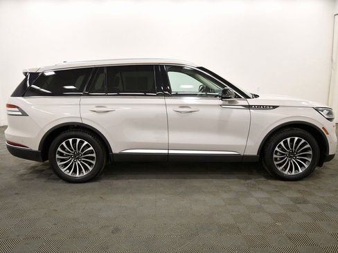 Used 2022 Lincoln Aviator Reserve w/ Elements Package Plus image 9