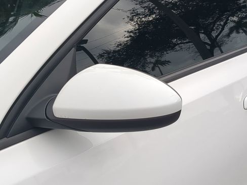 Used 2020 Kia Forte LXS image 12