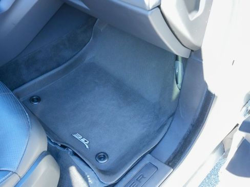 Used 2016 Land Rover Range Rover Evoque SE Premium image 33