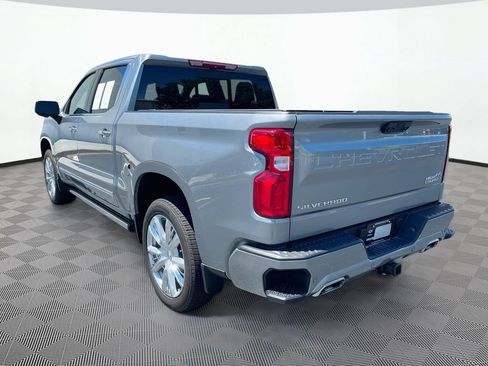 Used 2025 Chevrolet Silverado 1500 High Country AWD/4WD image 8
