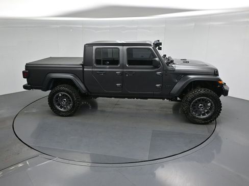 Used 2023 Jeep Gladiator Sport AWD/4WD image 46