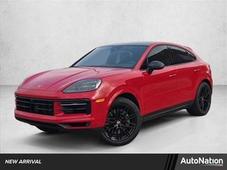Used 2025 Porsche Cayenne Coupe video 1