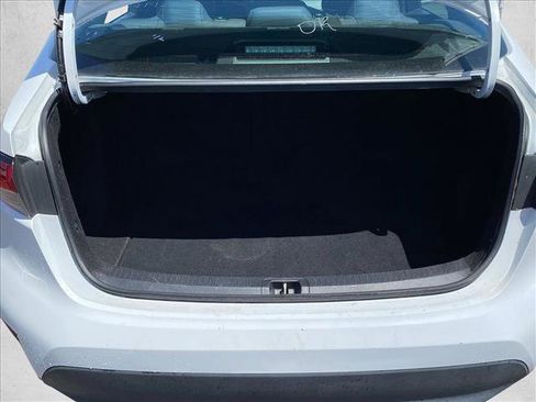 Used 2023 Toyota Corolla LE FWD image 6