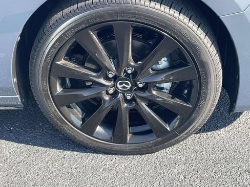 Used 2026 MAZDA MAZDA3 Carbon AWD/4WD image 2