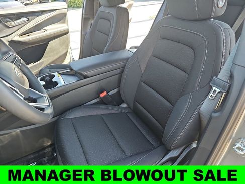 New 2025 Chevrolet Blazer EV LT w/ Midnight/Sport Edition FWD image 14
