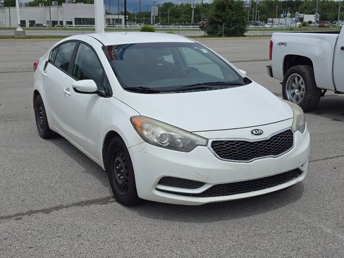 Used 2016 Kia Forte LX FWD image 1