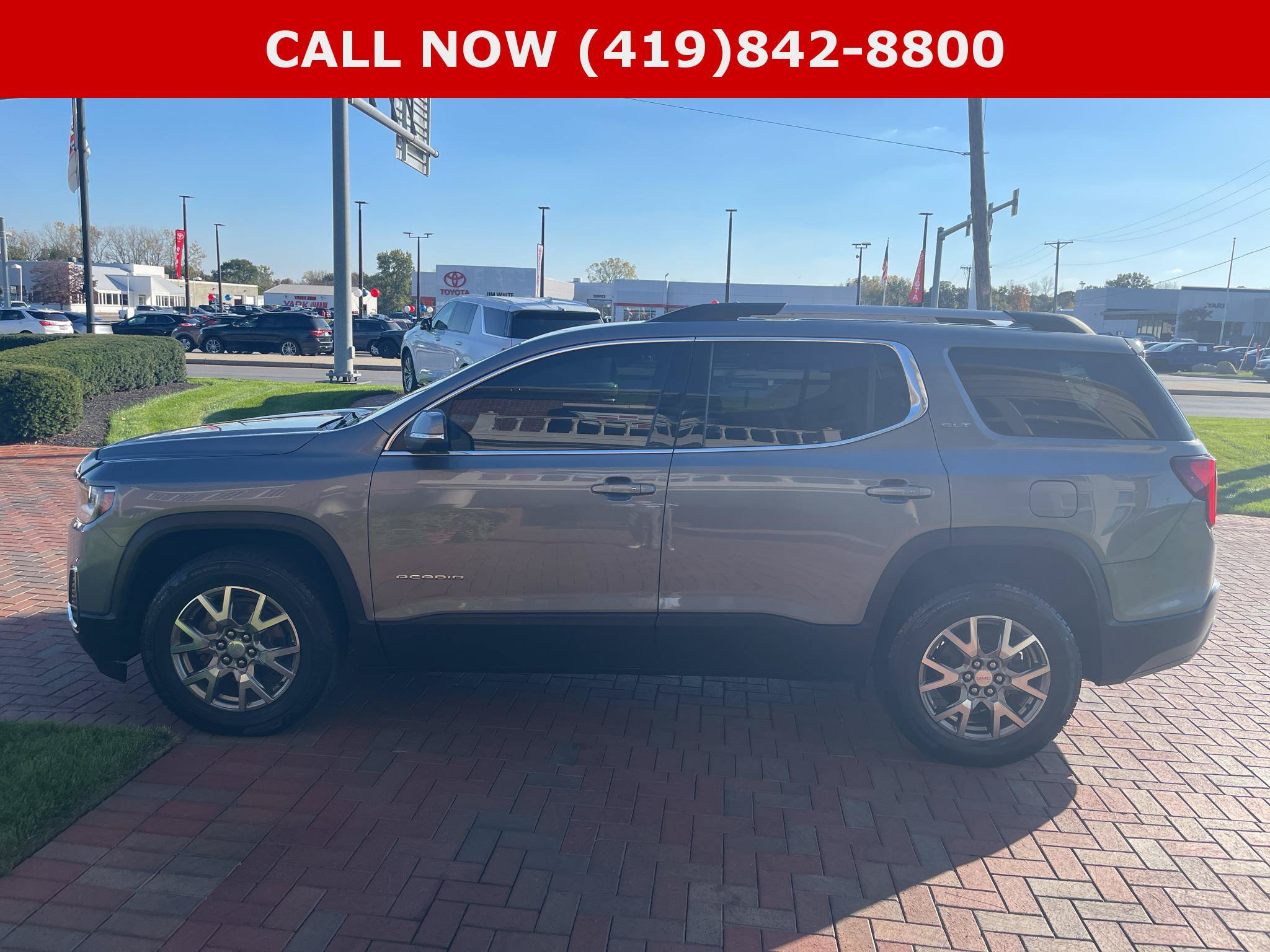 Used 2021 GMC Acadia SLT w/ Preferred Package AWD/4WD image 11