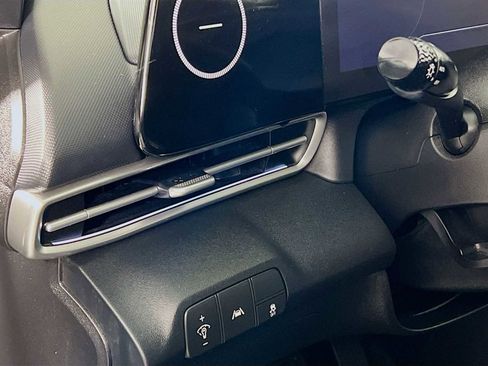 Certified 2023 Hyundai Elantra Limited image 10