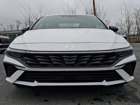 New 2026 Hyundai Elantra SEL Sport w/ Cargo Package FWD image 2