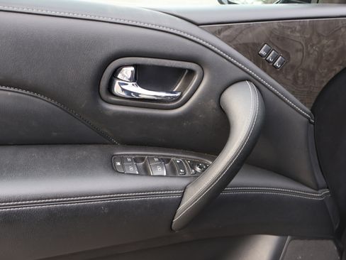 Used 2024 INFINITI QX80 Luxe image 30