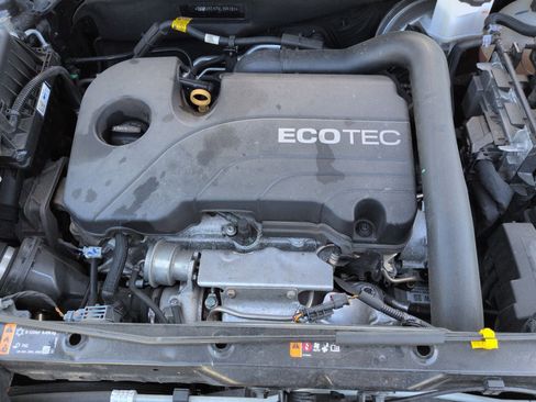 Certified 2021 Chevrolet Equinox LT FWD image 30