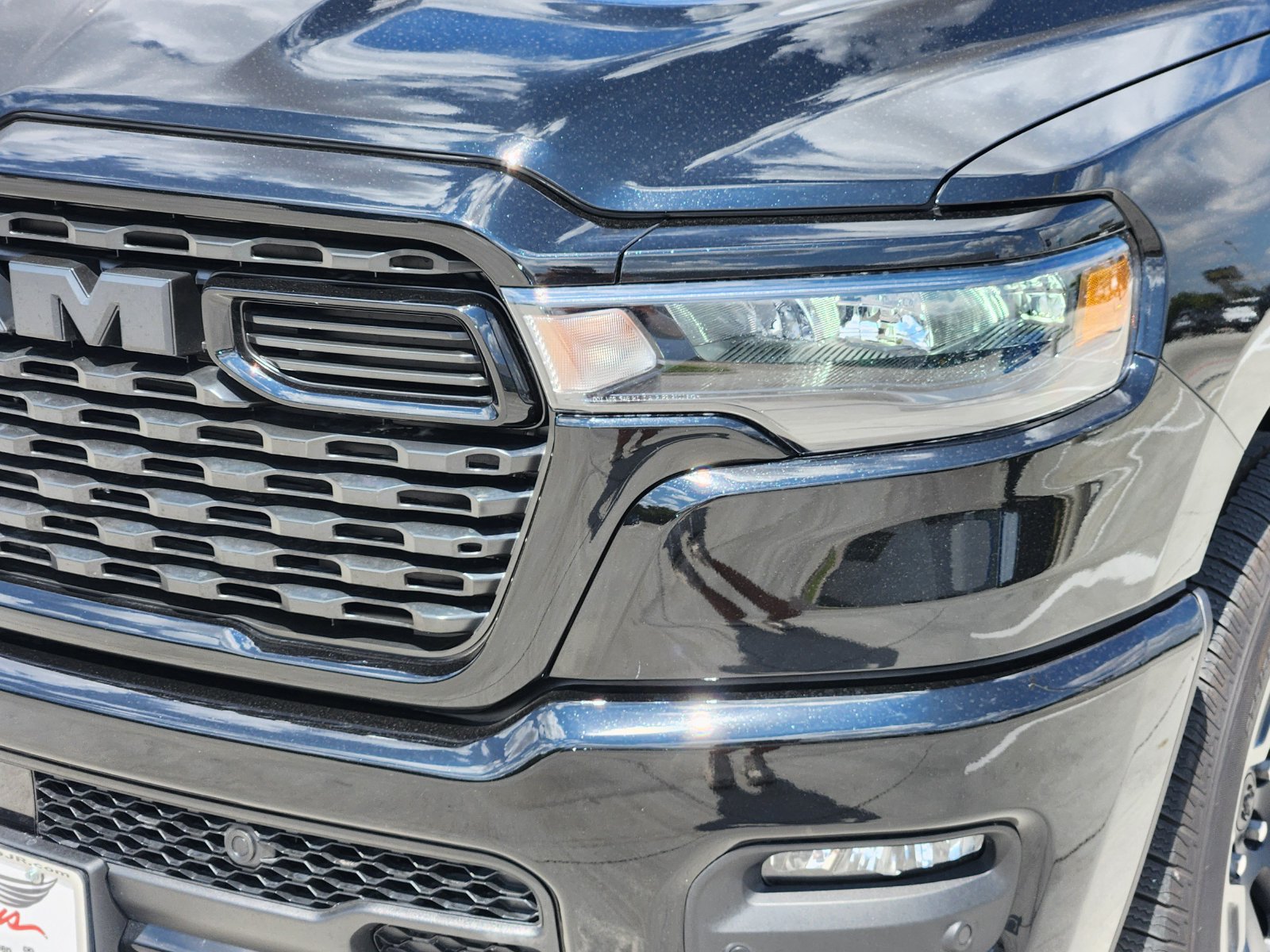 New 2026 RAM 1500 Express AWD/4WD image 9
