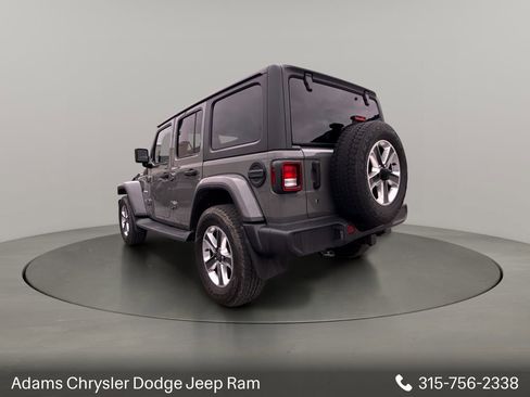 Used 2019 Jeep Wrangler Unlimited Sahara w/ Uconnect 4C Nav & Sound Group image 5