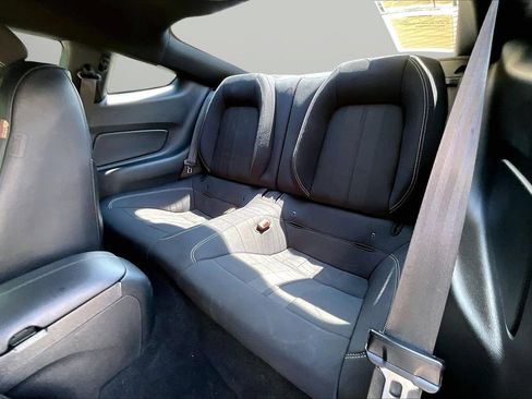 Used 2019 Ford Mustang Coupe w/ Equipment Group 101A RWD image 20