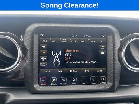 Used 2021 Jeep Wrangler Unlimited Sahara AWD/4WD image 17