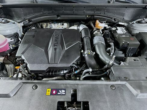 Used 2025 Hyundai Santa Fe SEL image 34