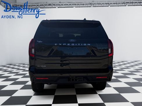 New 2025 Ford Expedition Active image 11