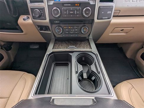 Used 2018 Ford F250 Lariat w/ Lariat Ultimate Package image 20