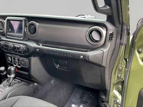 Used 2023 Jeep Wrangler Unlimited w/ Cold Weather Group AWD/4WD image 18