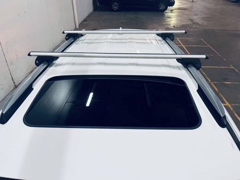 Used 2017 Toyota RAV4 XLE AWD/4WD image 14