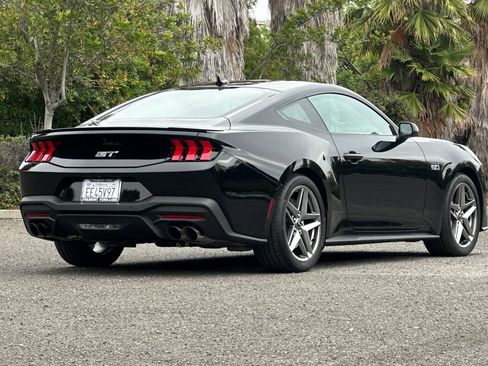 Certified 2025 Ford Mustang GT Premium RWD image 3